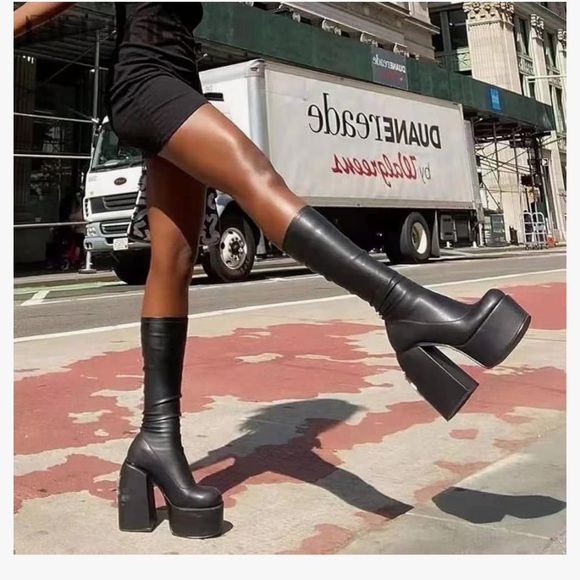 Black Platform Heeled Mid Calf Leather Boots - WORN ONCE!! - Picture 2 of 3